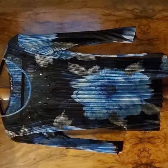 𝅺zac and Rachel Floral Crepe Blouse Sz Small - Picture 1 of 7